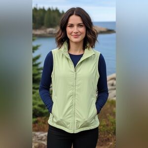 L.L. Bean Green Nylon Jacket Vest Poly Fleece Lining Womens Large Granola Girl